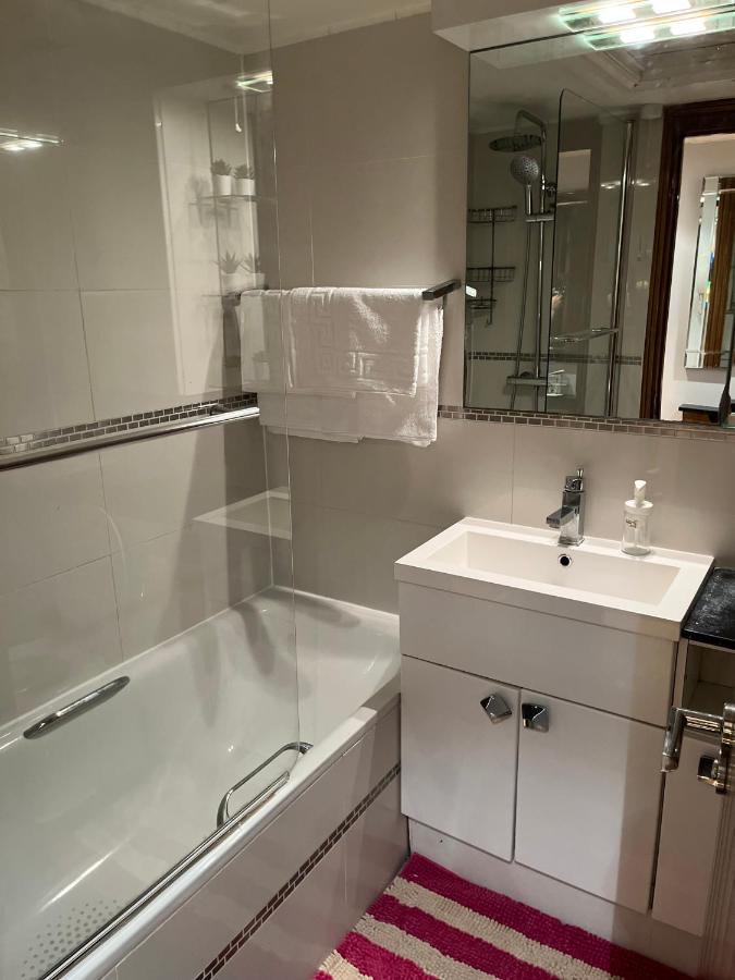 לונדון Stunning 1 Bedroom In Stunning Location - Mayfair Area מראה חיצוני תמונה